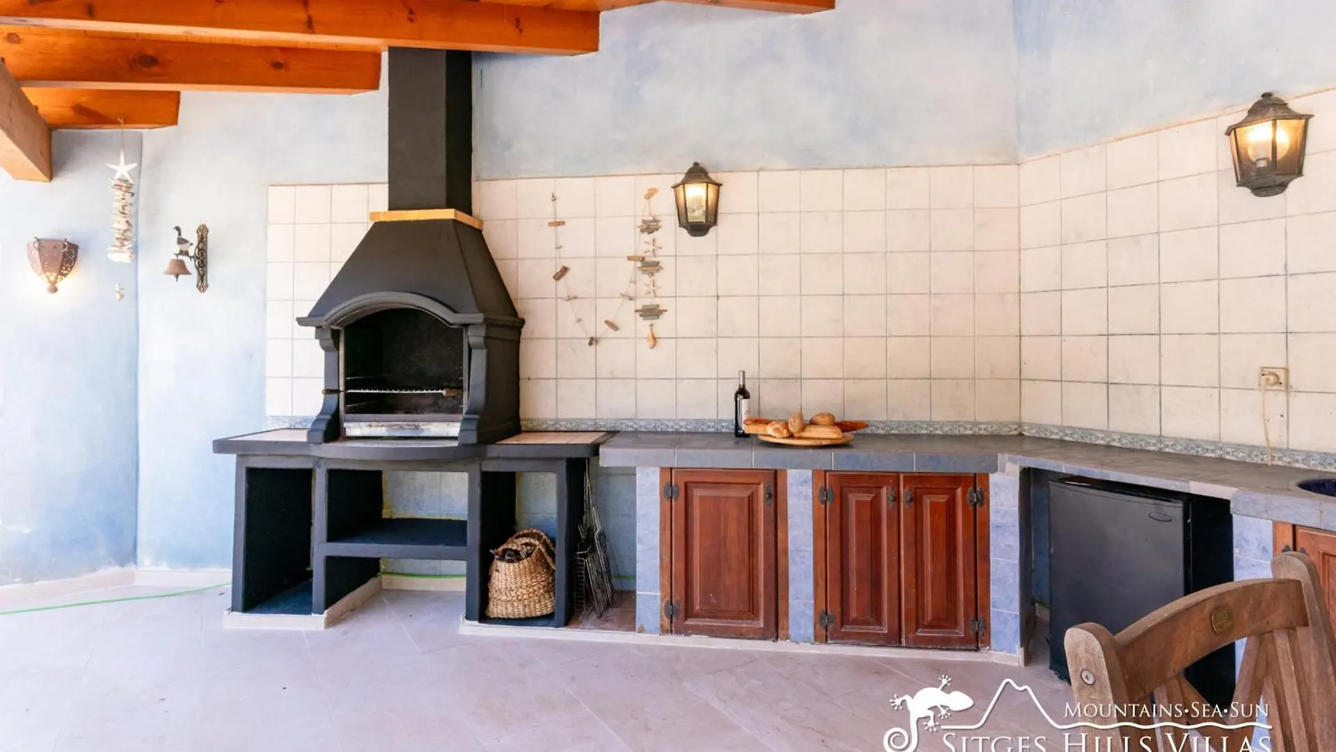 Spacious Villa Santa Fe - Private Pool, Big Garden And A/C Close To Sitges Olivella
